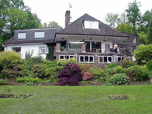 Linchens Bed And Breakfast Felbridge Esterno foto