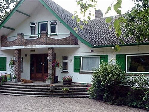 Linchens Bed And Breakfast Felbridge Esterno foto